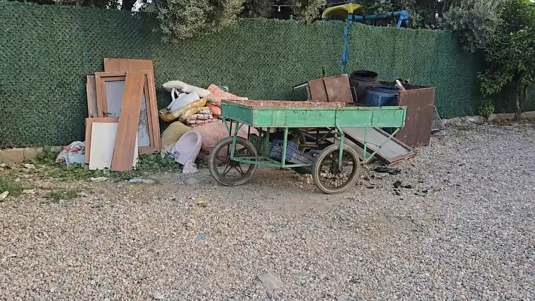 23 Nisan Bulvarı’ndaki görüntü kirliliği tepki çekiyor