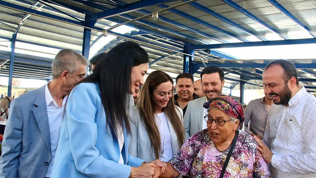 AK Parti Milletvekili Seda Sarıbaş Milas’ta Pazar Esnafıyla Buluştu