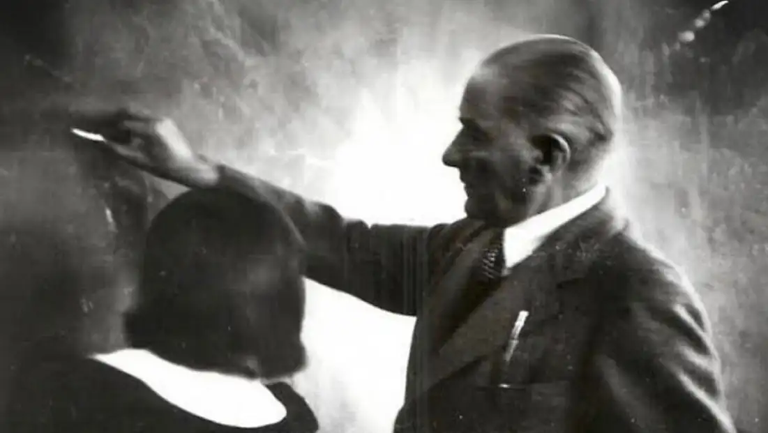 Bir Harfe Bir Ömür Veren Tüm Öğretmenlerimizin Günü Kutlu Olsun