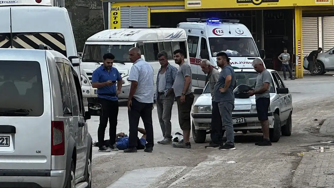 Motosiklet ile Otomobil Çarpıştı: 1 Yaralı