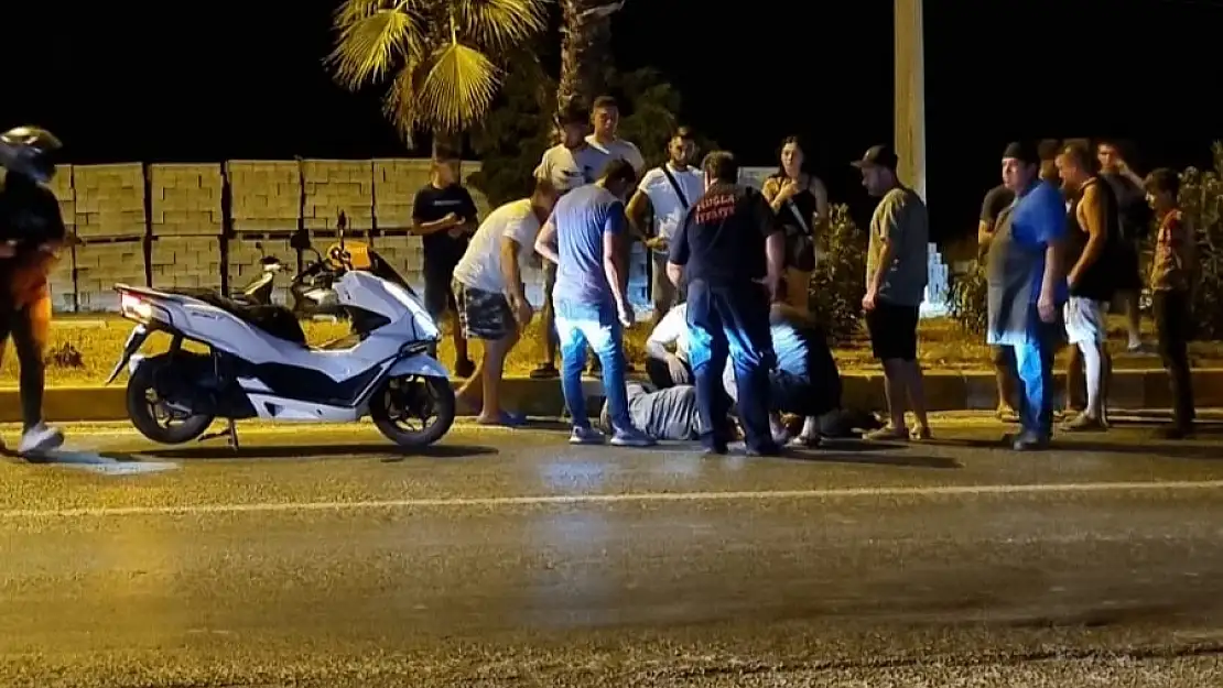 Adliye kavşağında motosiklet yayaya çarptı: 2 yaralı