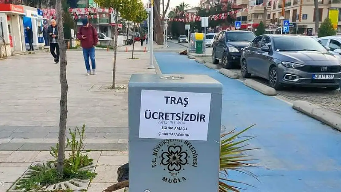 Atapark’ta “Traş Ücretsizdir Eğitim Amaçlı Çırak Yapacaktır” Yazısı