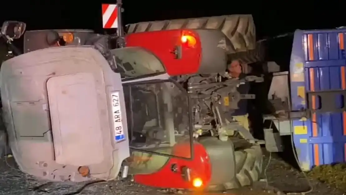 Bafa Tüneli Girişinde Kaza: Traktör Devrildi, 1 Yaralı