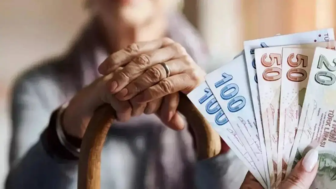 Emeklilere Bayram İkramiyesi Ödemeleri Başladı