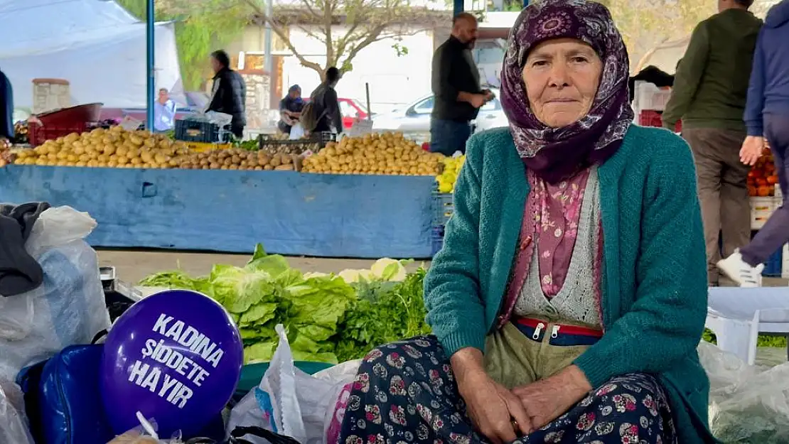 Kadına Şiddete Karşı Farkındalık İçin Mor Balonlar Dağıttılar