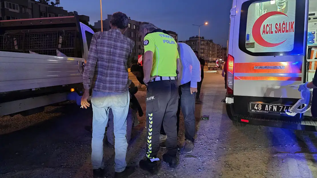 Kamyonet Kasasından Düşen Kişi Yaralandı