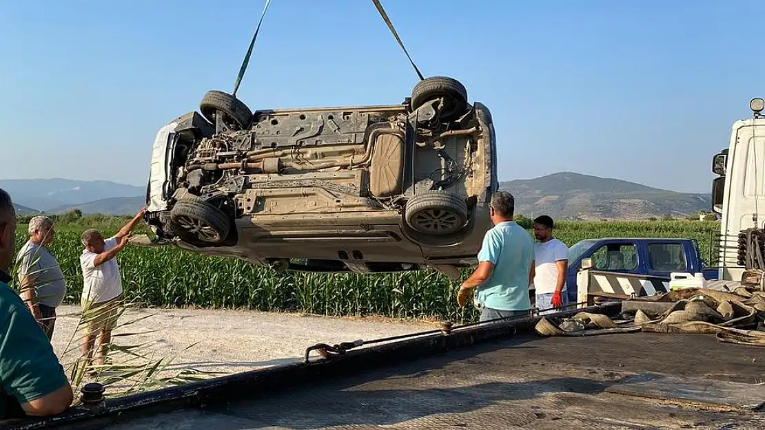 Milas Ekinanbarı Köprüsünde Korkutan Kaza: 2 Kişi Yaralandı