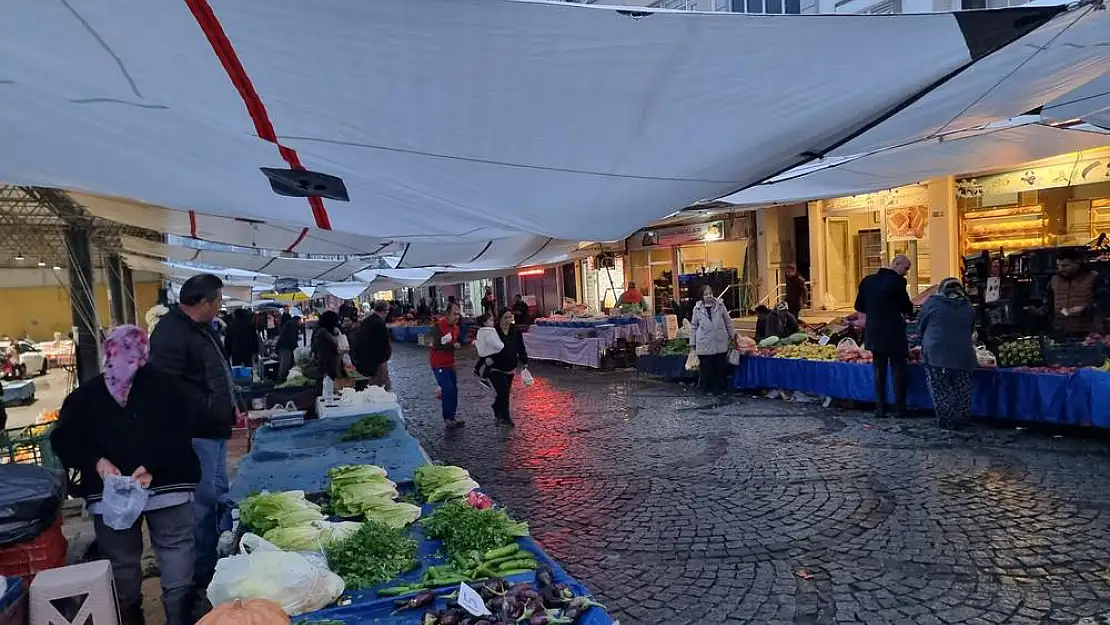 Milas, Halk Pazarını Soğuk Vurdu