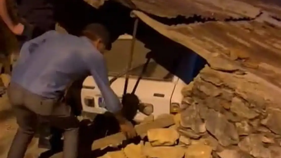 Milas'ta Feci Kaza: Araç Ahıra Çarptı 1 Ölü 3 Yaralı
