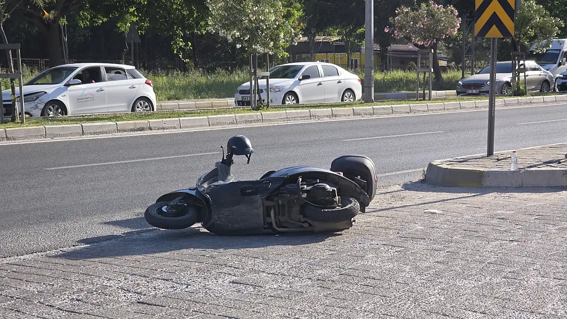 Milas'ta kamyonet ile motosiklet çarpıştı: Bir kişi yaralandı