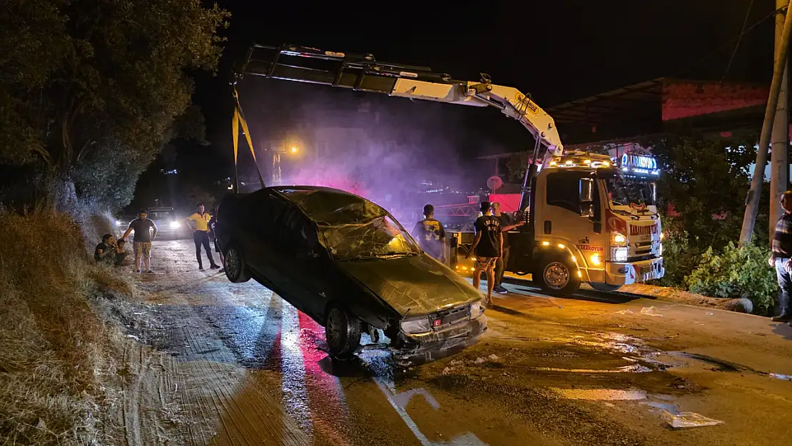 Milas'ta kontrolden çıkan araç takla attı