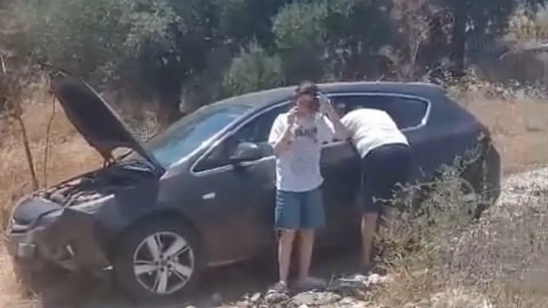 Milas'ta Korkutan Kaza: Direksiyon Hakimiyetini Kaybeden Sürücü Şarampole Savruldu