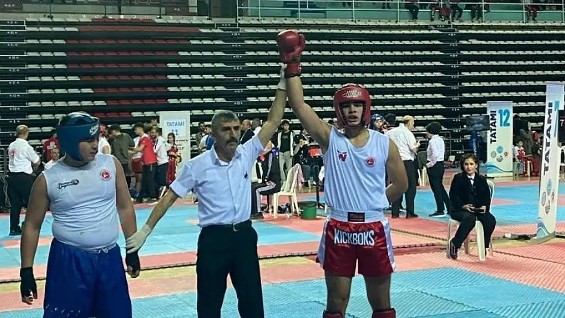 Milas’ın Kickboks Gururu Sergen Donka, Türkiye Şampiyonu Oldu