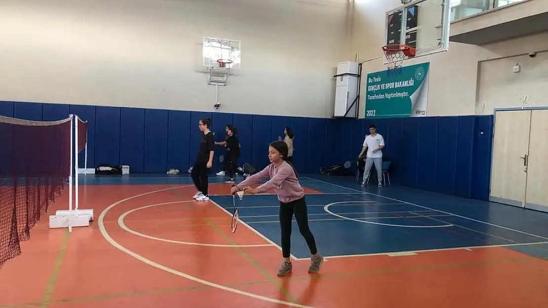 Milas’ta Badminton kursları tüm hızıyla devam ediyor