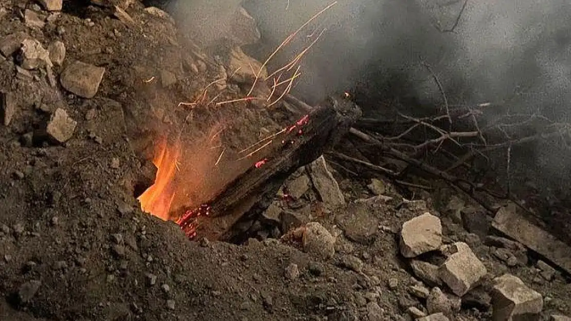 Milas’ta Günlerdir Süren Esrarengiz Yangın: Toprağın Altından Alevler Fışkırıyor