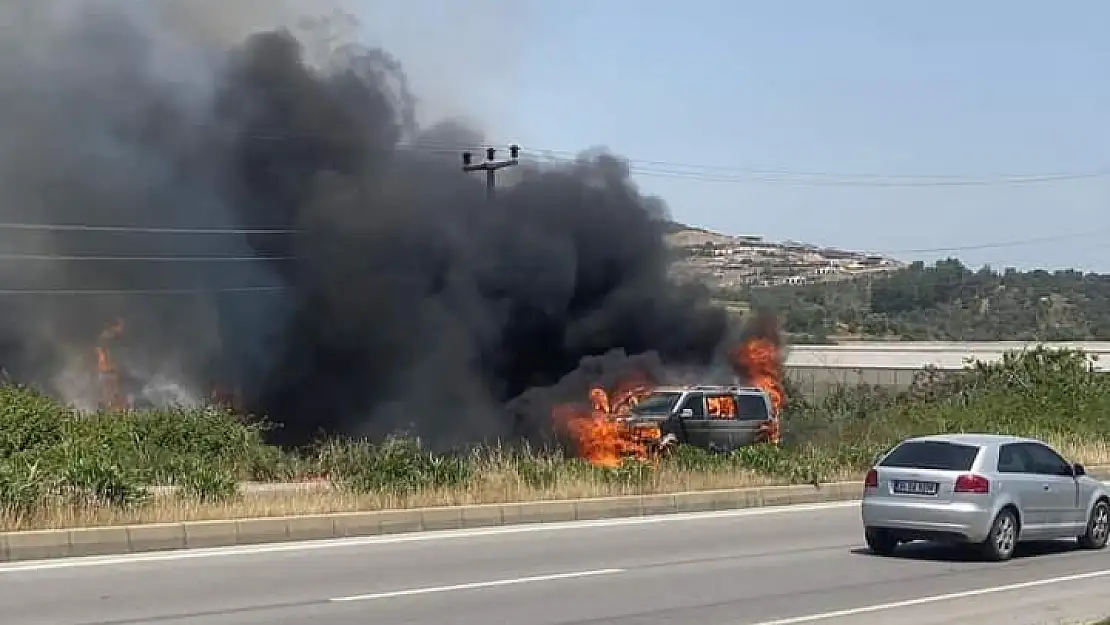 Milas’ta Kamyonet Alev Alev Yandı, Yangın Araziye Sıçradı