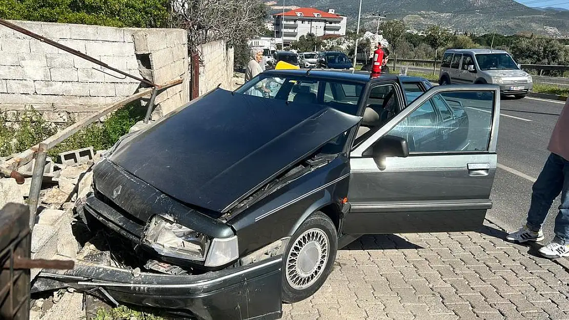 Milas’ta Zincirleme Trafik Kazası: Ani Manevra Üç Aracın Çarpışmasına Sebep Oldu