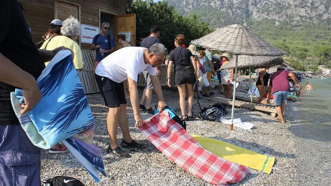 Ören Akbük’te Kıyı İşgaline Karşı “Havlunu Al Gel Eylemi”