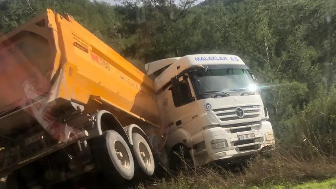 Ören Yolunda Tır Kazası: 1 Yaralı