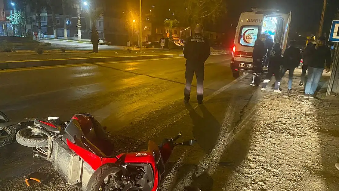 Sanayi Caddesi’nde kamyonet ve elektrikli bisiklet çarpıştı: 1 yaralı