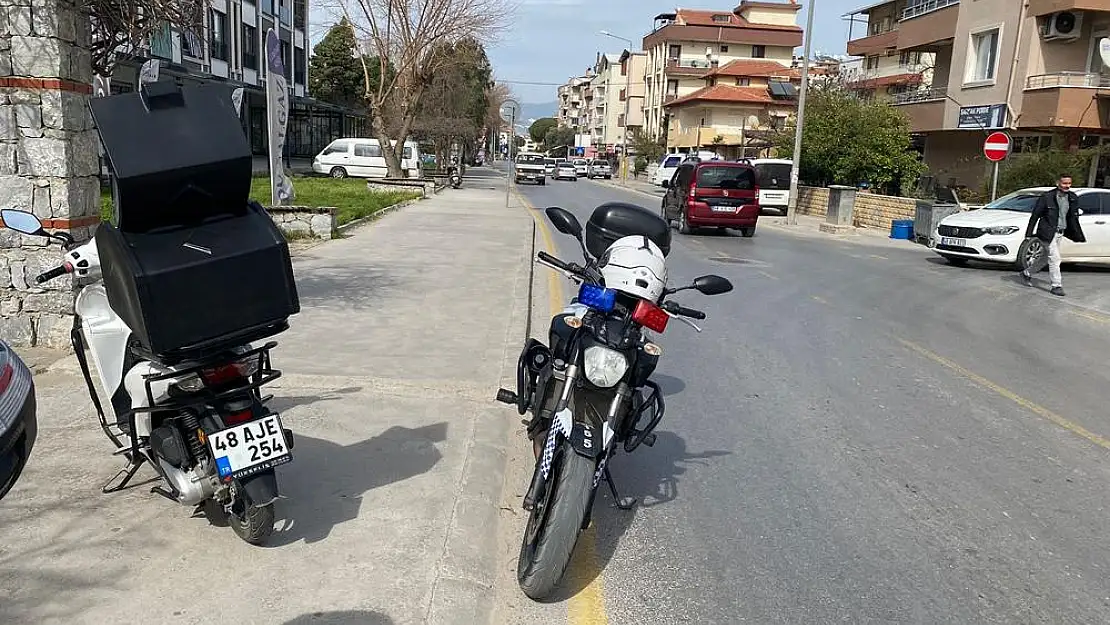 Sanayi Caddesi’nde, Motosikletli Kuryenin Çarptığı Yaya Yaralandı