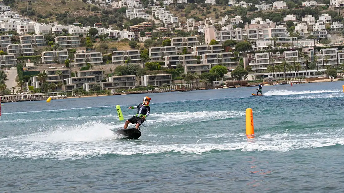 Su jeti ve flyboard şampiyonası Bodrum'da start aldı
