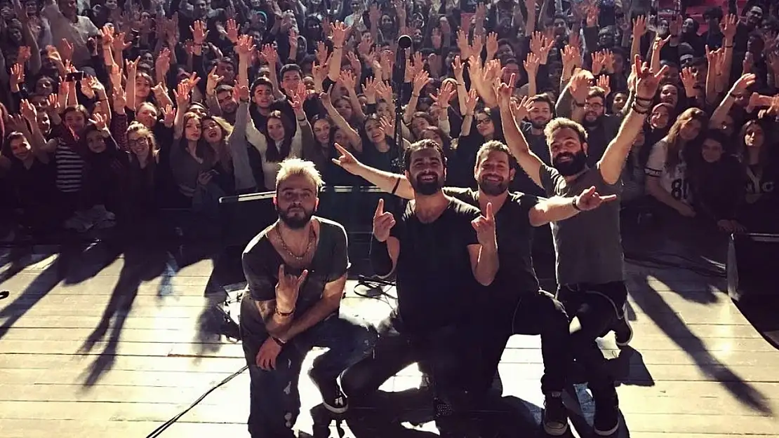 Ünlü Rock Grubu PERA 30 Ağustos'ta Atapark Meydanında Milaslılarla Buluşuyor