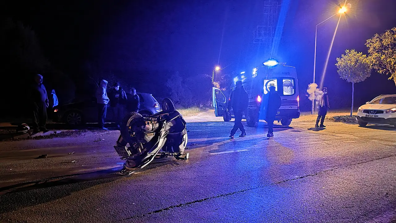 Milas'ta Motosiklete Çarpıp Kaçan Kamyonet Sürücüsü Aranıyor