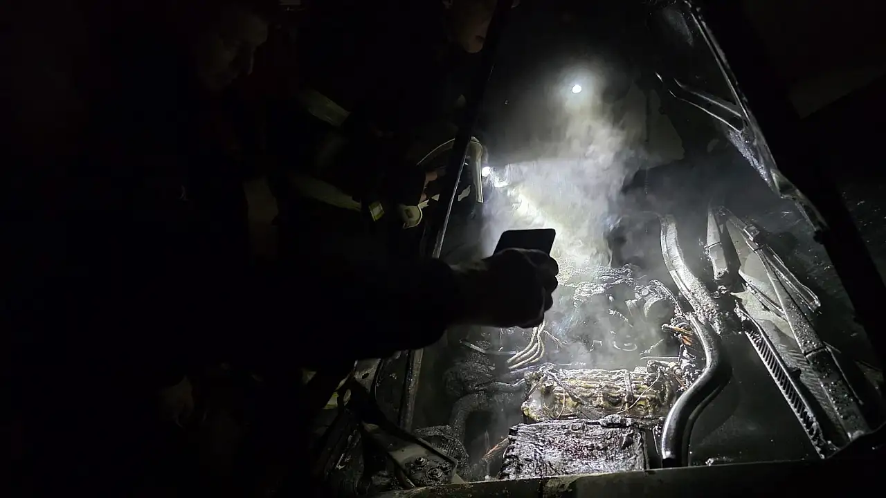 Milas'ta korku dolu anlar: Marşa bastı, otomobil alev topuna döndü