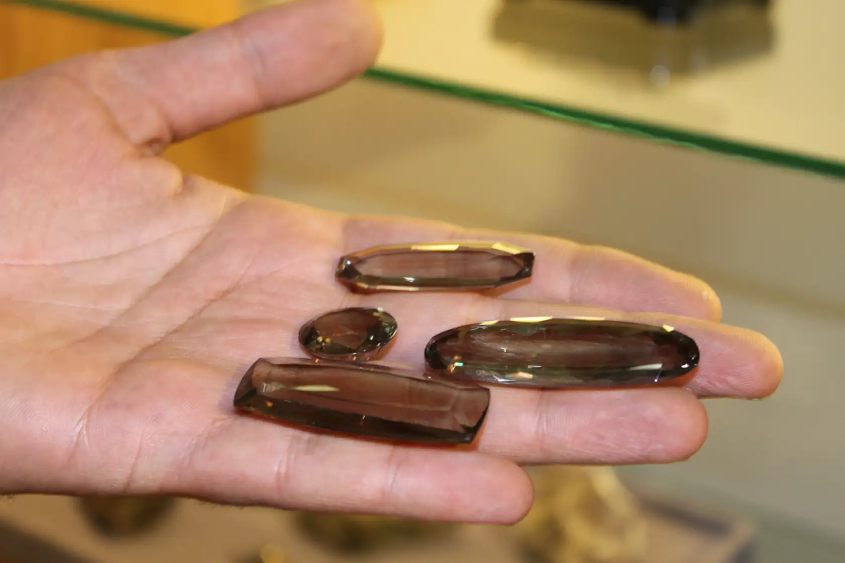 Milas'ta dağların kalbinden çıkan taş: Elmas kadar değerli zümrüt kadar nadir