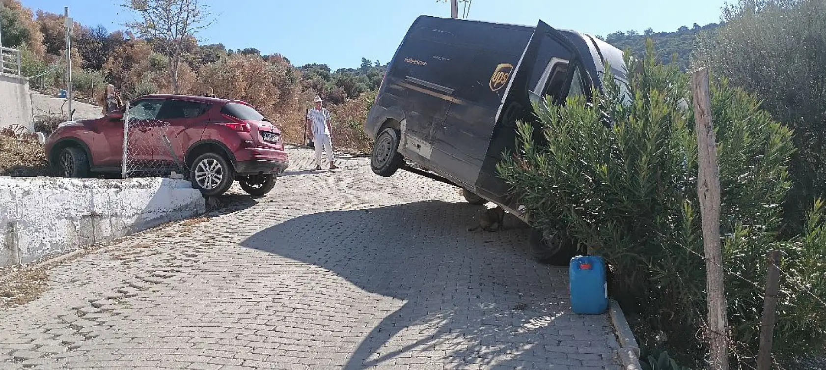 Güllük'te Kargo Aracı Facianın Eşiğinden Döndü
