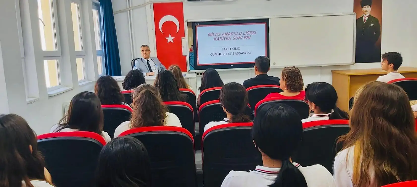 Başsavcı ve fakülte dekanı Milas'ta öğrencilerle buluştu