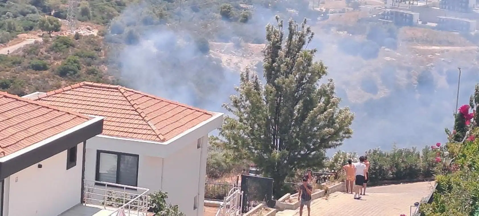 Boğaziçi'nde Kamyonet Alev Alev Yandı: Müdahale Gecikti