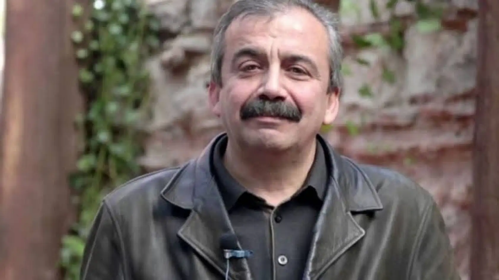 TBMM Başkanvekili Sırrı Süreyya Önder hayatını kaybetti