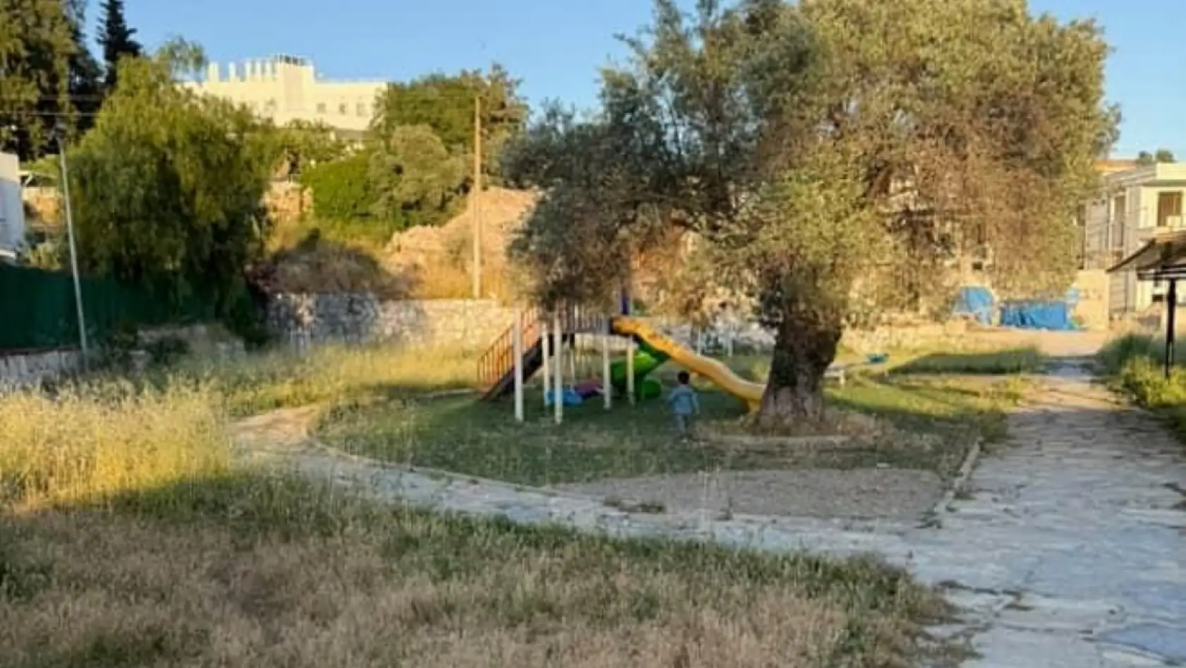 Milas Kuyucak mahalle halkı çocuklar için park istiyor