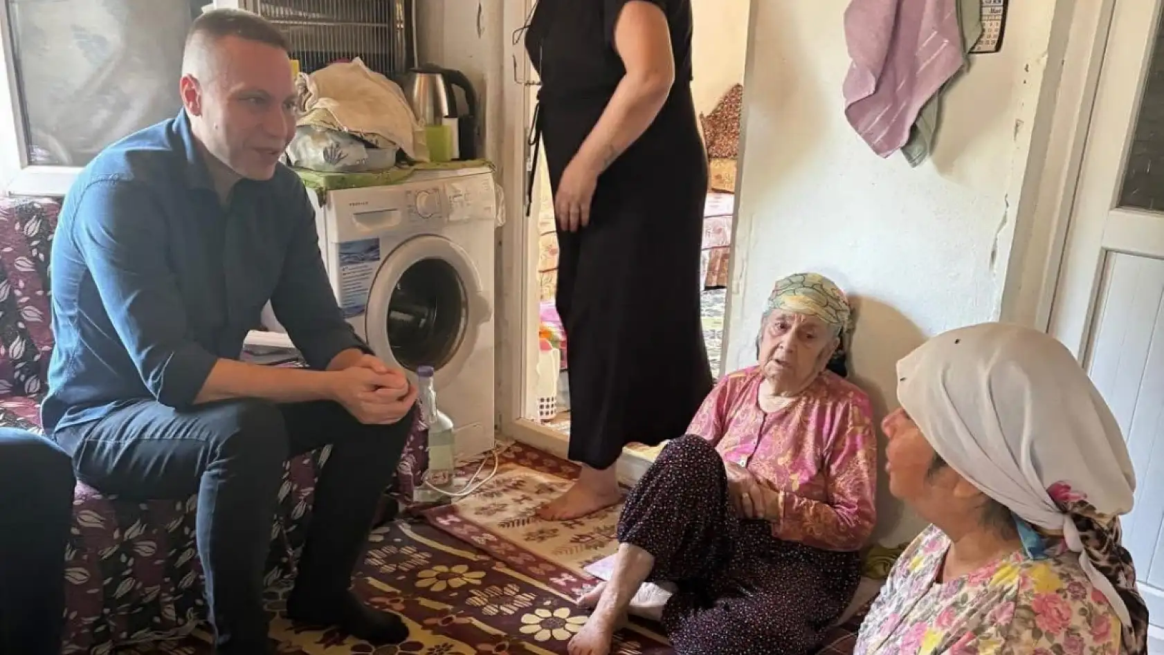 Milas'ta 30 Yıldır Engelli Kızına Bakan 88 Yaşındaki Anneye Devletin Şefkat Eli Uzandı