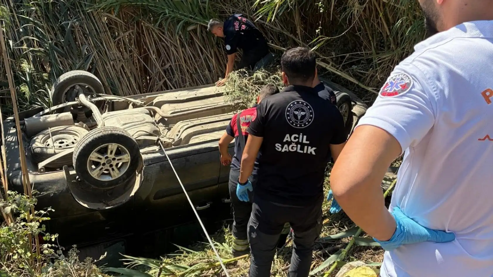 Milas'ta Kontrolden Çıkan Araç Takla Atarak Sazlığa Düştü