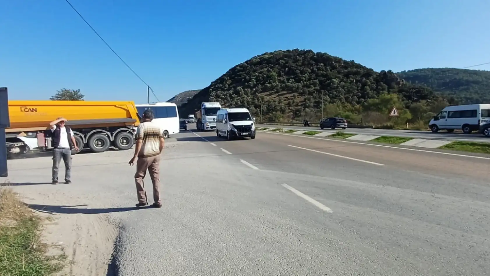 İzmir'den Marmaris'e Giden Motosiklet Grubu, Milas'ta Kaza Yaptı