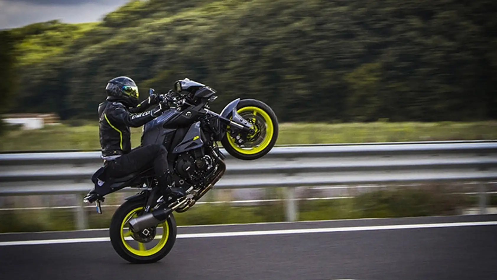 Kask takmayan motosiklet sürücülerine rekor ceza: 9 bin TL'ye kadar yükseldi!