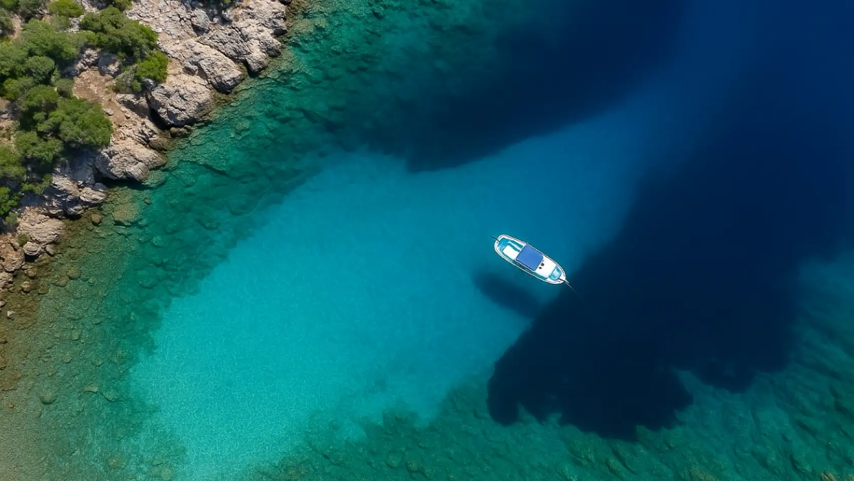 Milas'ta kimsenin bilmediği mavi bir dünya ortaya çıktı