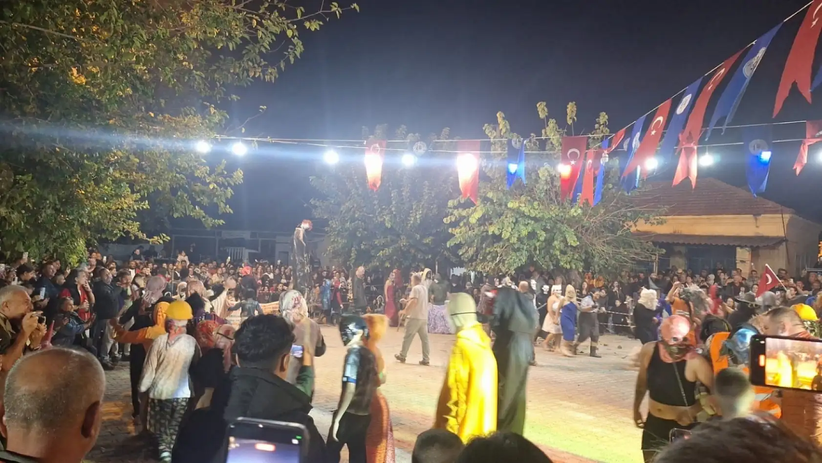 Milas'ta Yüzyıllık Gelenek: Kaddak Deve Bayramı Bu Yıl da Coşkuyla Kutlandı