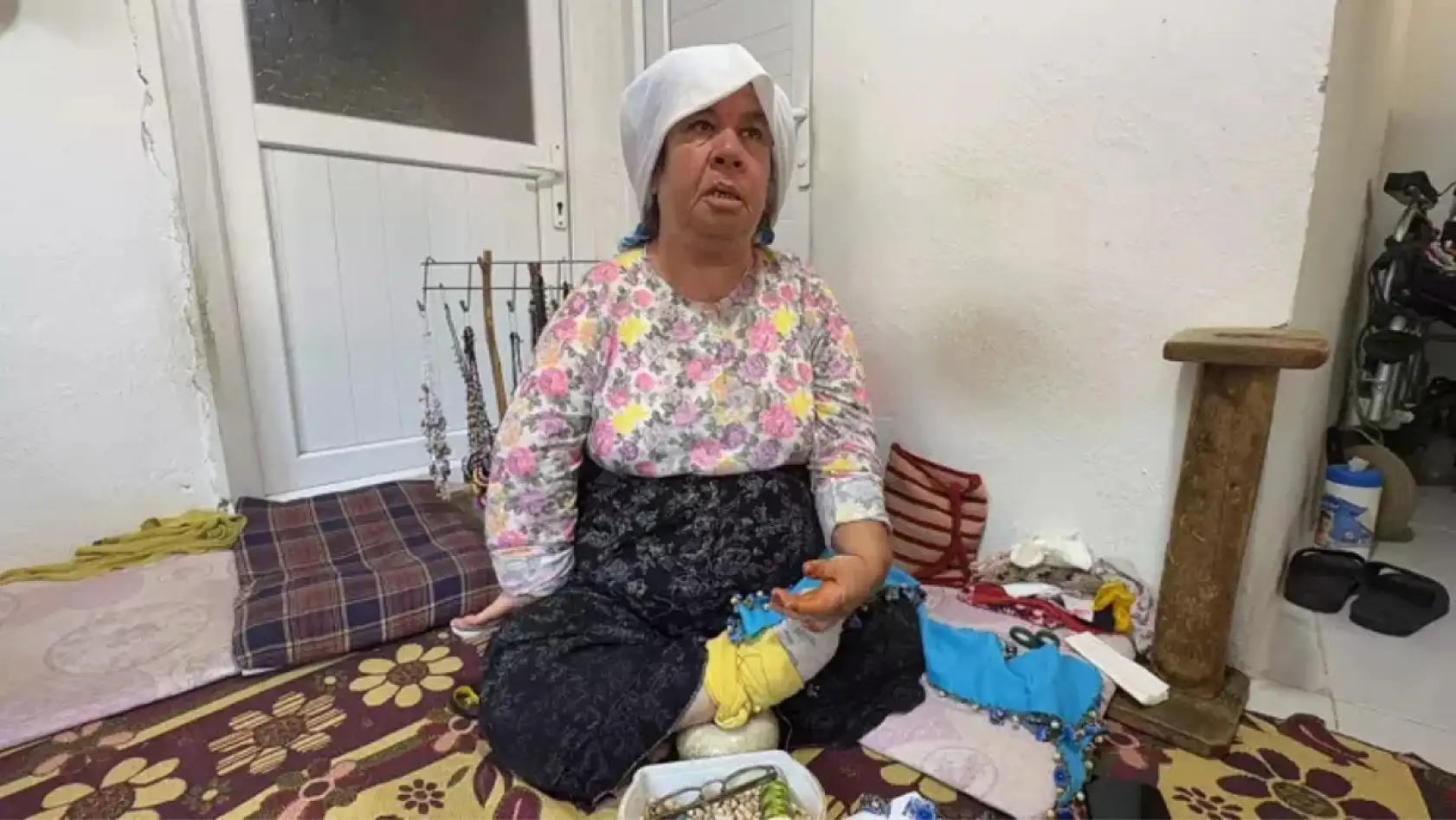 Milas'ta 88 Yaşındaki Anne, 59 Yaşındaki Engelli Kızına 30 Yıldır Tek Başına Bakıyor