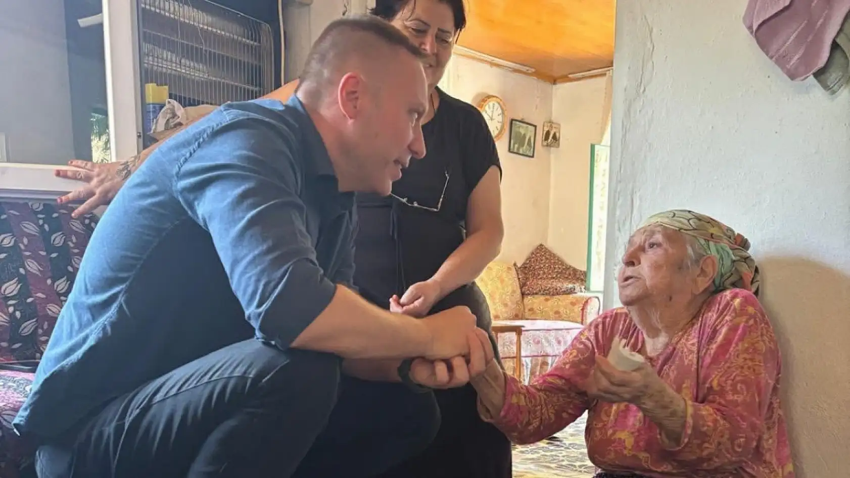 Milas'ta 30 Yıldır Engelli Kızına Bakan 88 Yaşındaki Anneye Devletin Şefkat Eli Uzandı