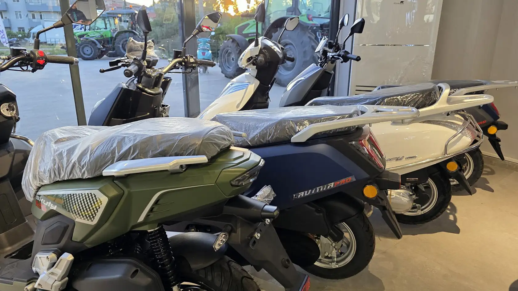 Bölgenin en büyük motosiklet plazası Milas'ta hizmete girdi