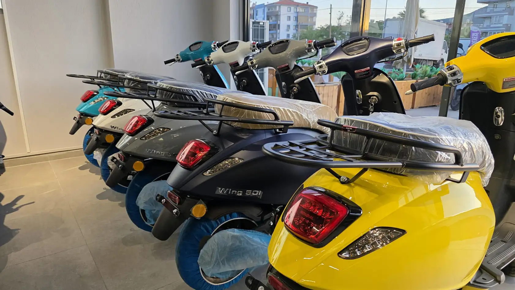 Bölgenin en büyük motosiklet plazası Milas'ta hizmete girdi