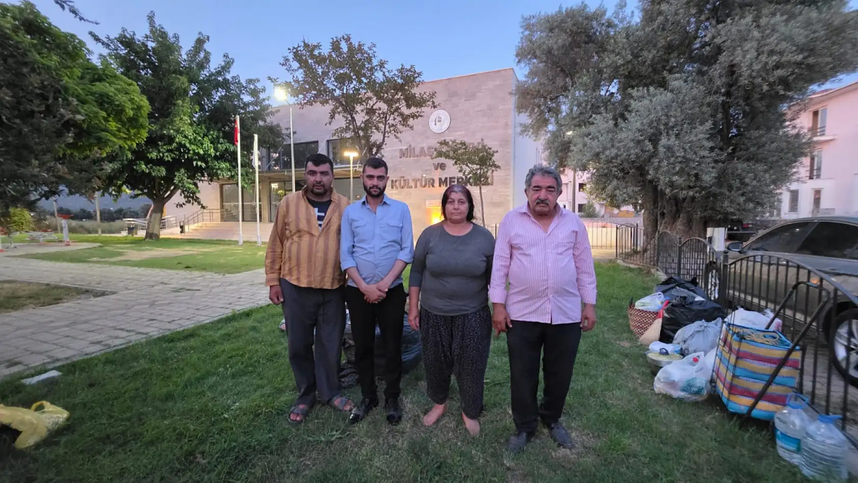 Milas'ta yürek burkan dram: 2 engelli çocuğuyla 15 gündür parklarda yaşıyorlar