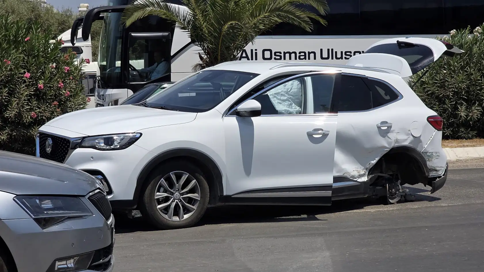 Milas Balçık Kavşağı'nda Kırmızı Işık İhlali Kazaya Yol Açtı