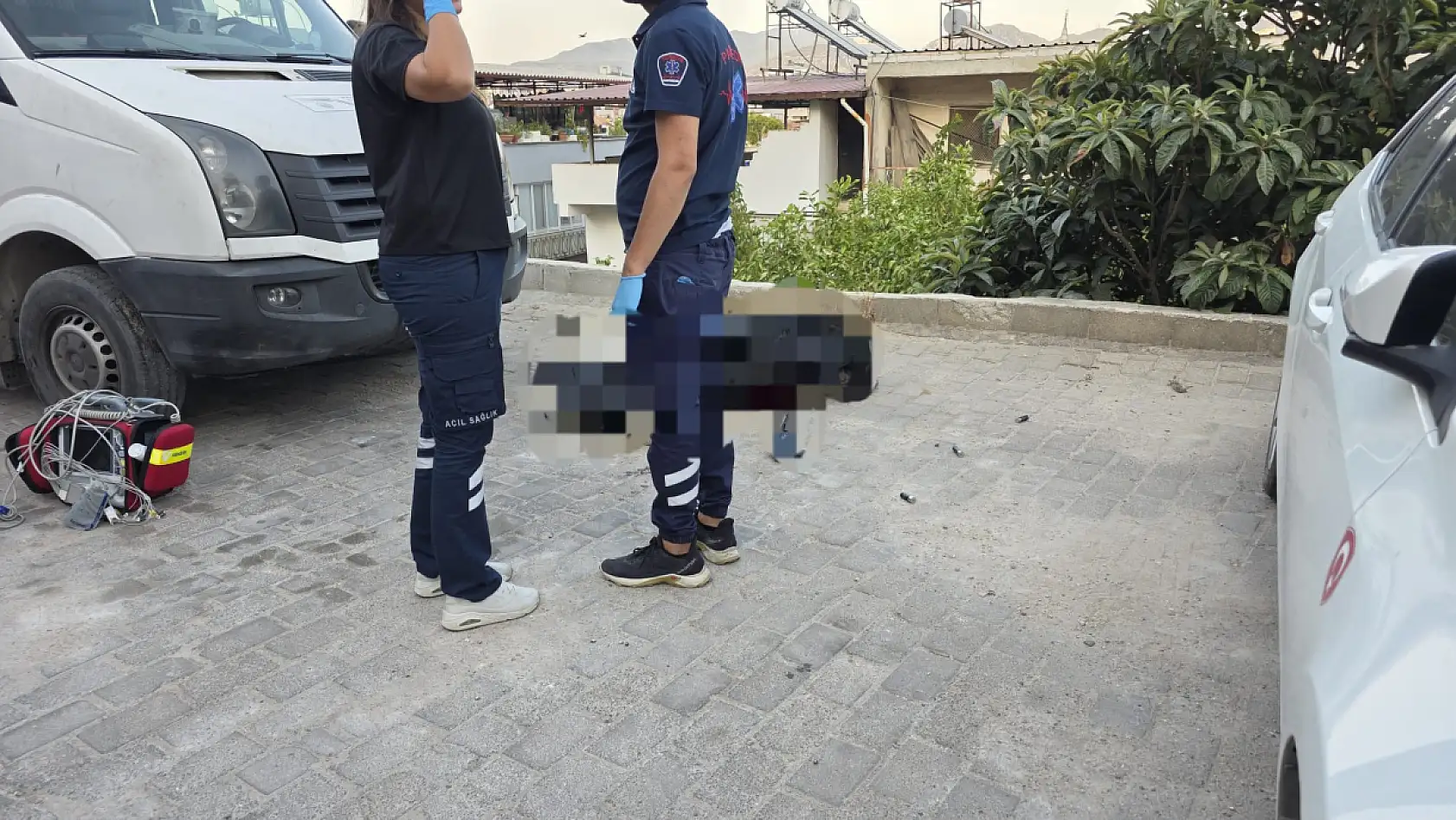 Milas'ta Silahlı Saldırı: 43 Yaşındaki Kezban Süne Sokak Ortasında Katledildi