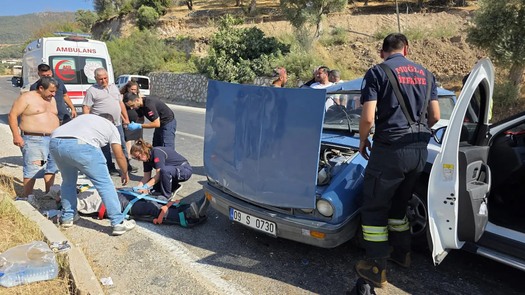 Kavşak 'ta kaza 1 Ölü 2 Yaralı 1 Milas'ta Katil Kavşak Yine Can Aldı: 1 Ölü 2 Ağır Yaralı