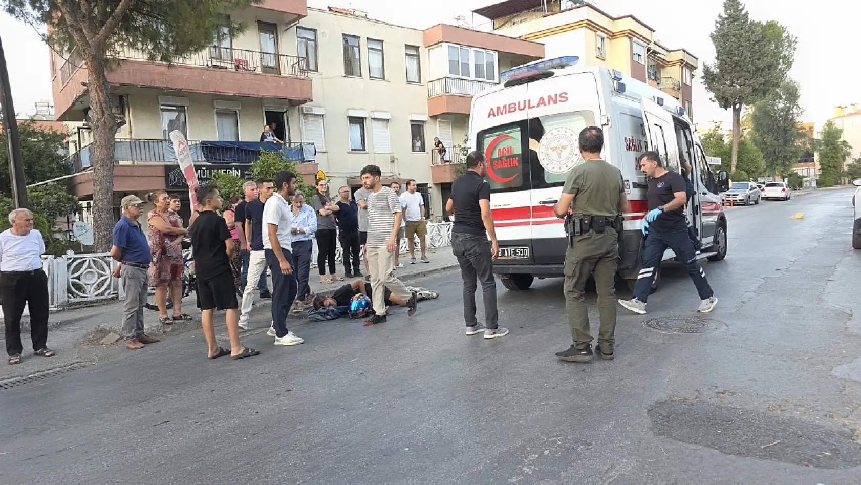 Milas'ta Barış Caddesi'nde kaza: motosiklet sürücüsü yaralandı